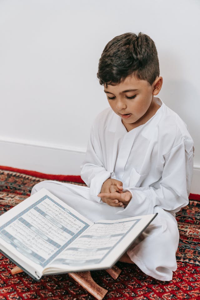 Kid Quran reading